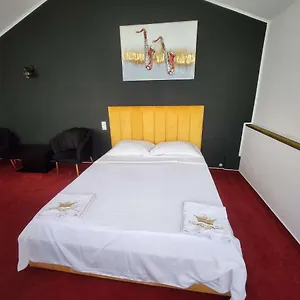  Aparthotel Karma Caffe&rooms