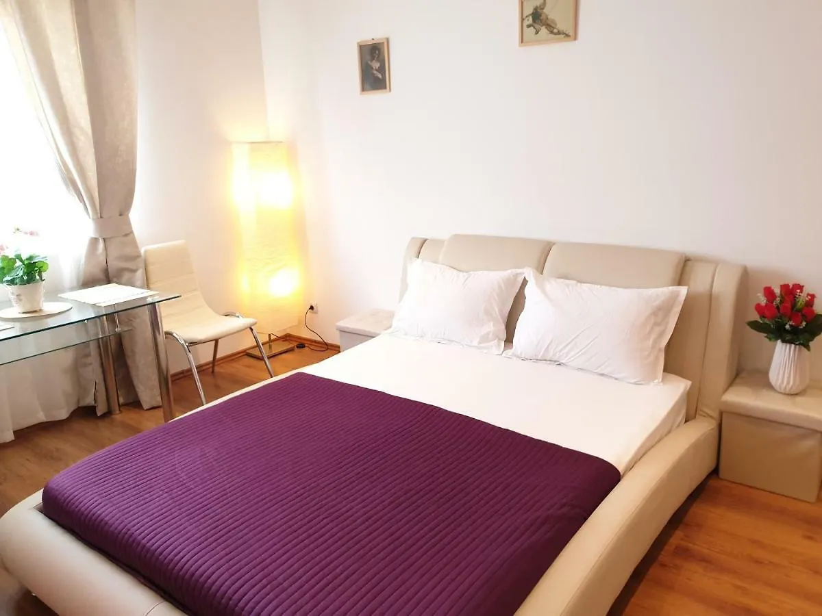 Urban Aparthotel Bucharest 3*,